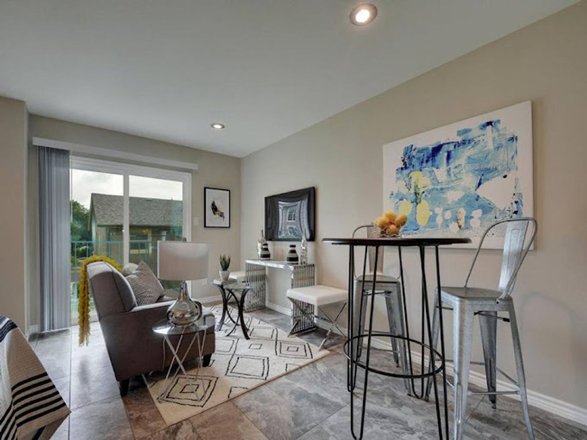 Austin Apartment: 3819 Southway Dr.