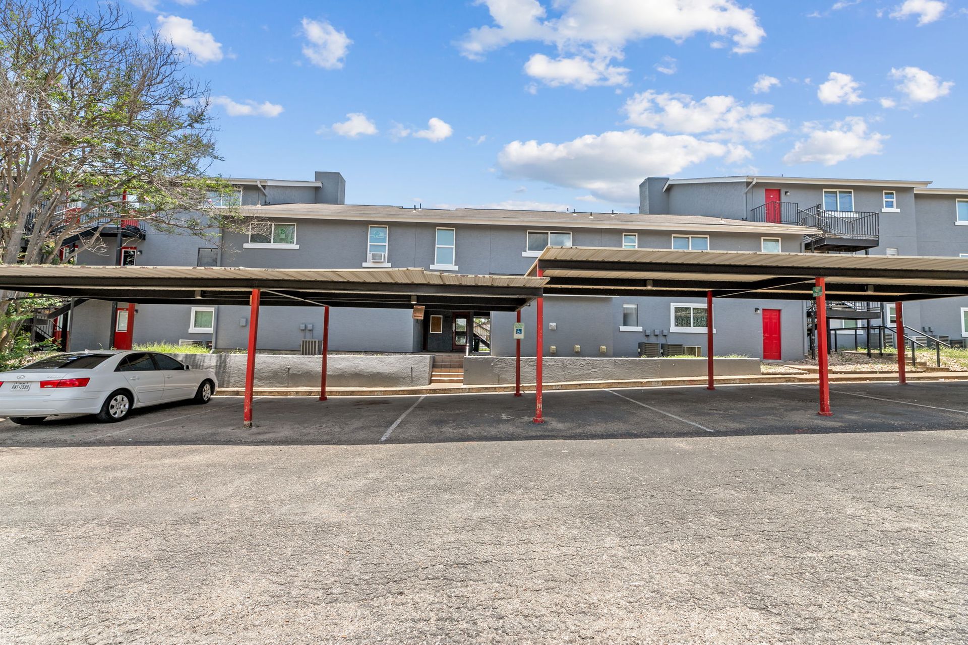Austin Apartment: 6812 S Congress Ave