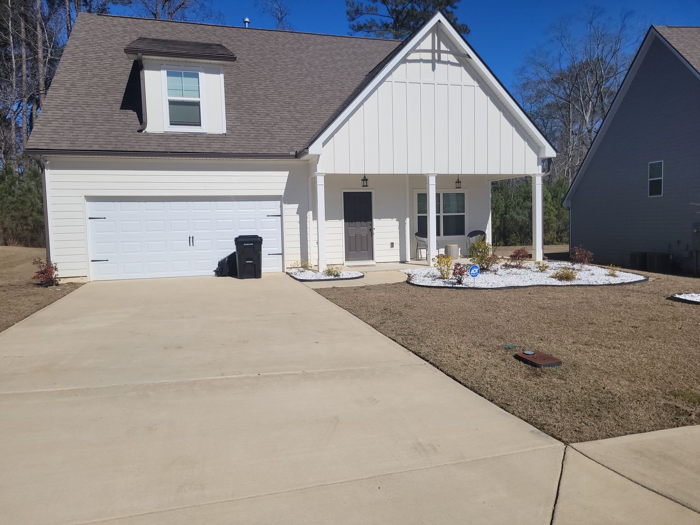 Columbus House: 5077 PondView Dr