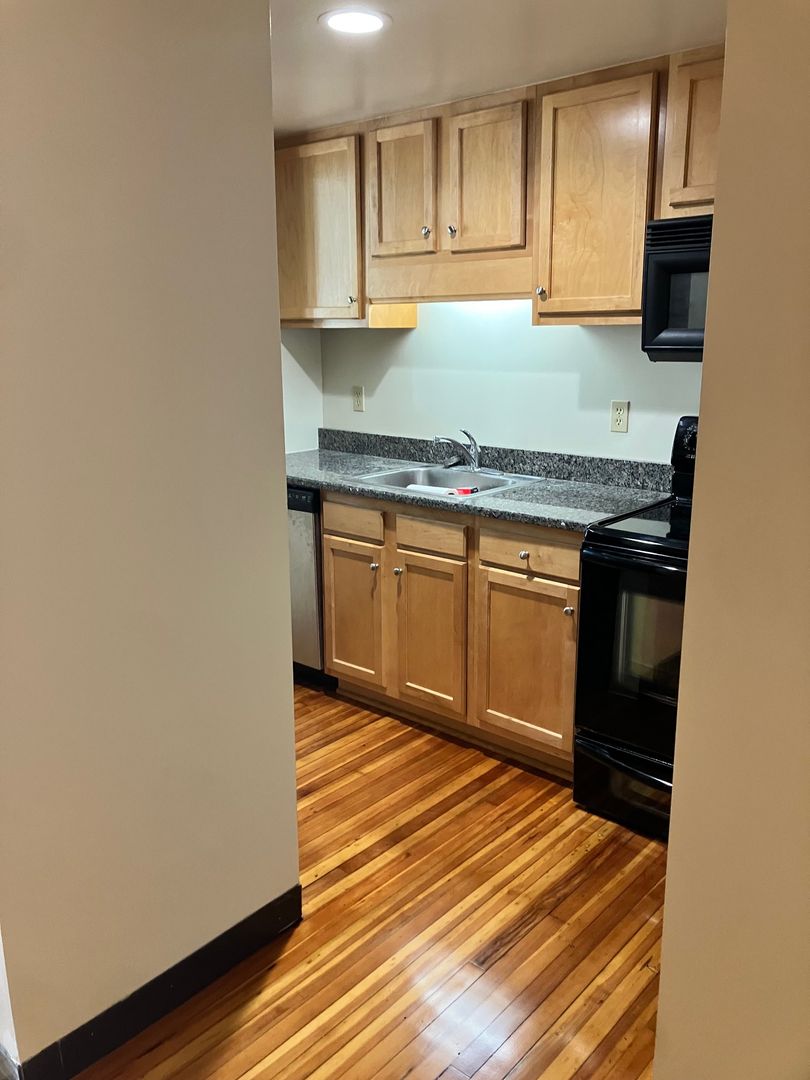931-G Properties at Park Place, LLC 9 of 12