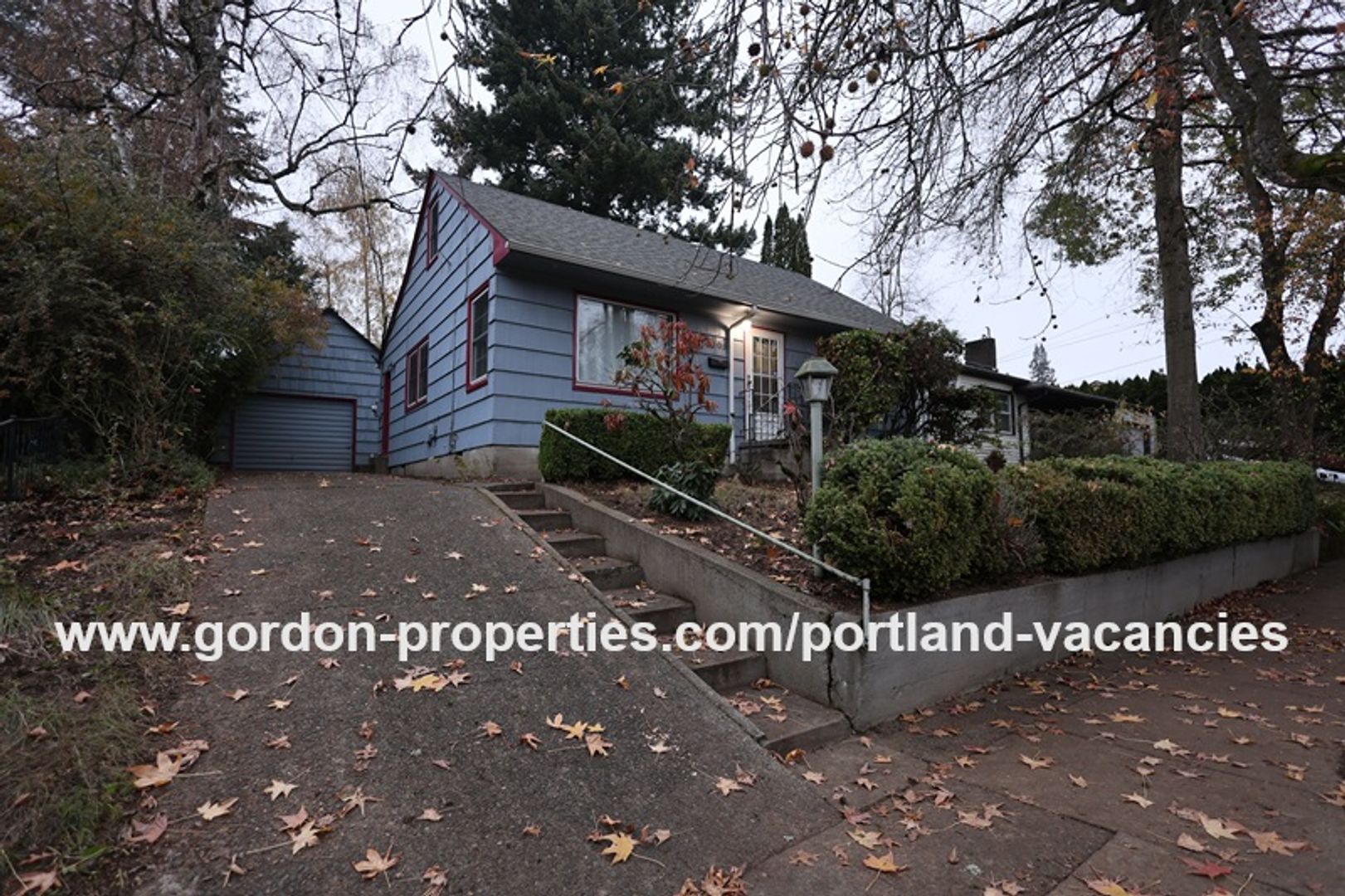 Portland House: 4009 SE Flavel St