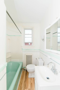 126 Central Square - Unit 05, Mt. Lebanon, PA 15228