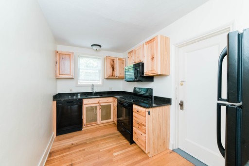 126 Central Square - Unit 05, Mt. Lebanon, PA 15228