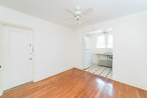 125-129 Central Square - Unit 10, Mt. Lebanon, PA 15228