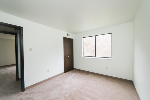 64 Sylvan Drive, Beaver Falls, PA 15010