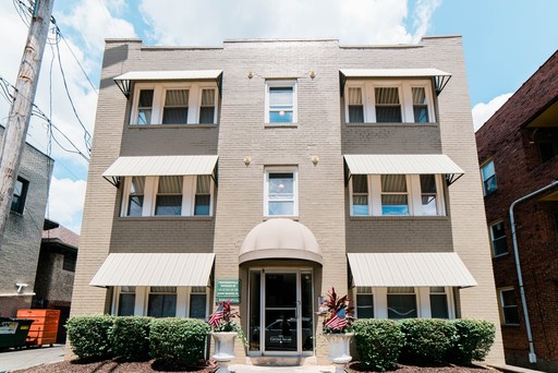 101 Central Square - Unit 09, Mt. Lebanon, PA 15228