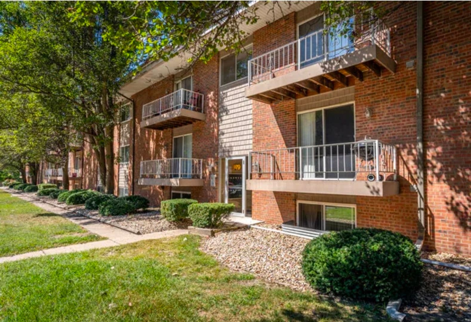 Peoria Apartment: 2901-2979 W Cannes Dr
