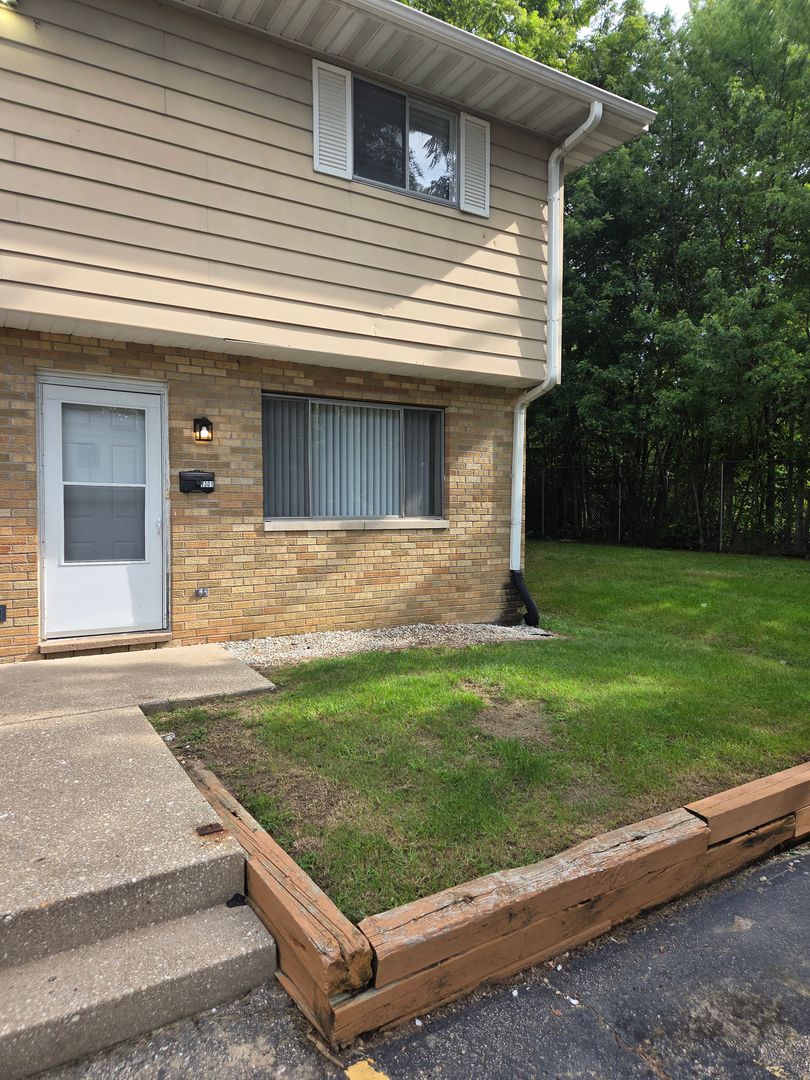 Peoria Apartment: 1301 W Jeth Ct