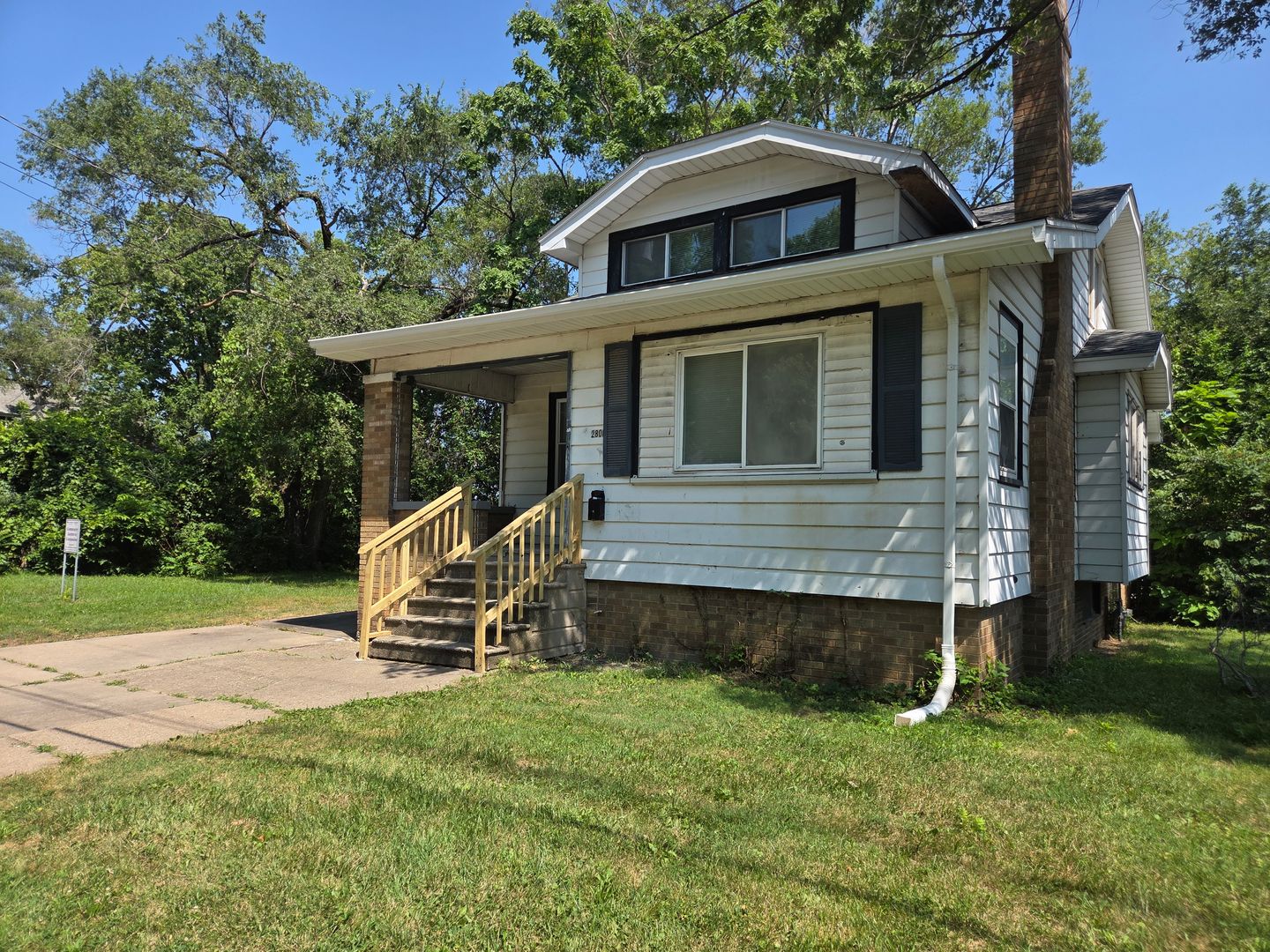 Peoria House: 2806 NE Madison Ave
