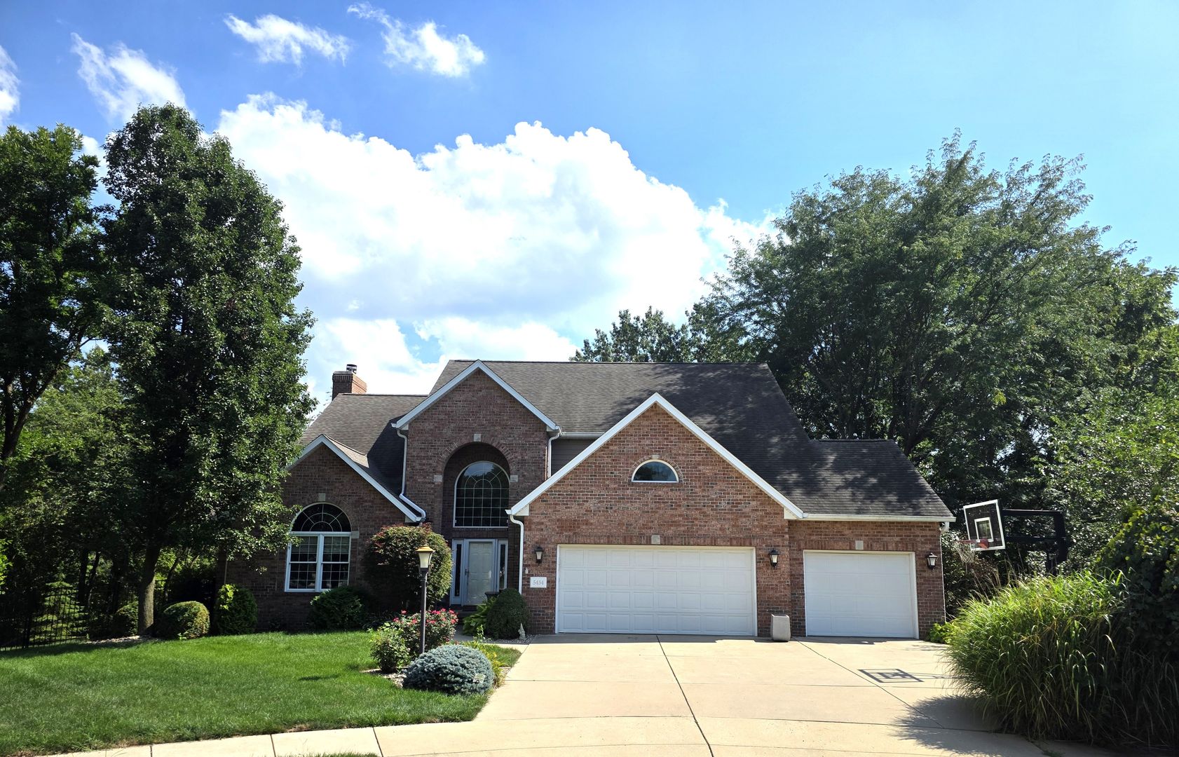 Peoria House: 5434 W Stonebridge Ct