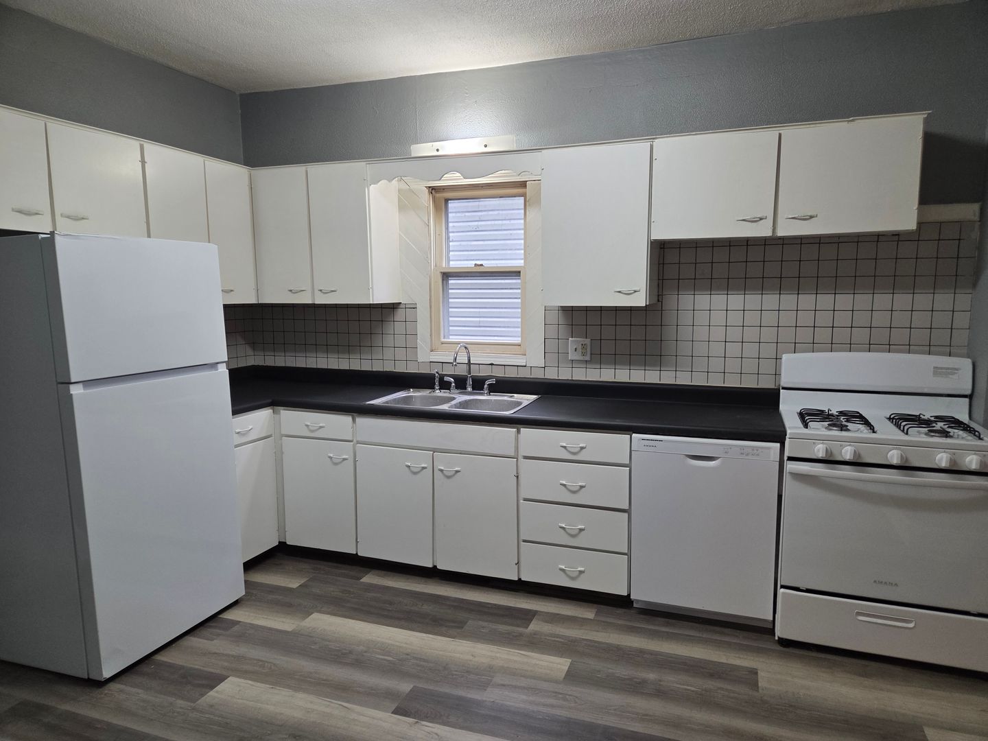 Peoria House: 1312 N Ellis St