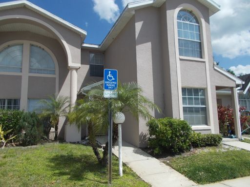 1661 Windsor Oaks Court – photo 1