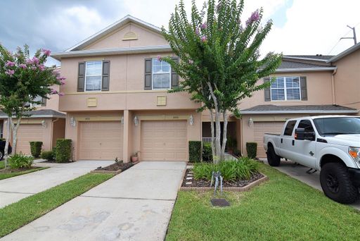 Well maintained 3br 2.5ba townhome in OVIEDO, located in HAWTHORNE GLEN – photo 1