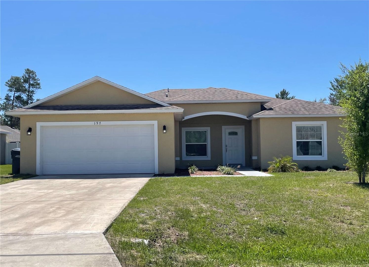 Poinciana House: 197 Maple Drive