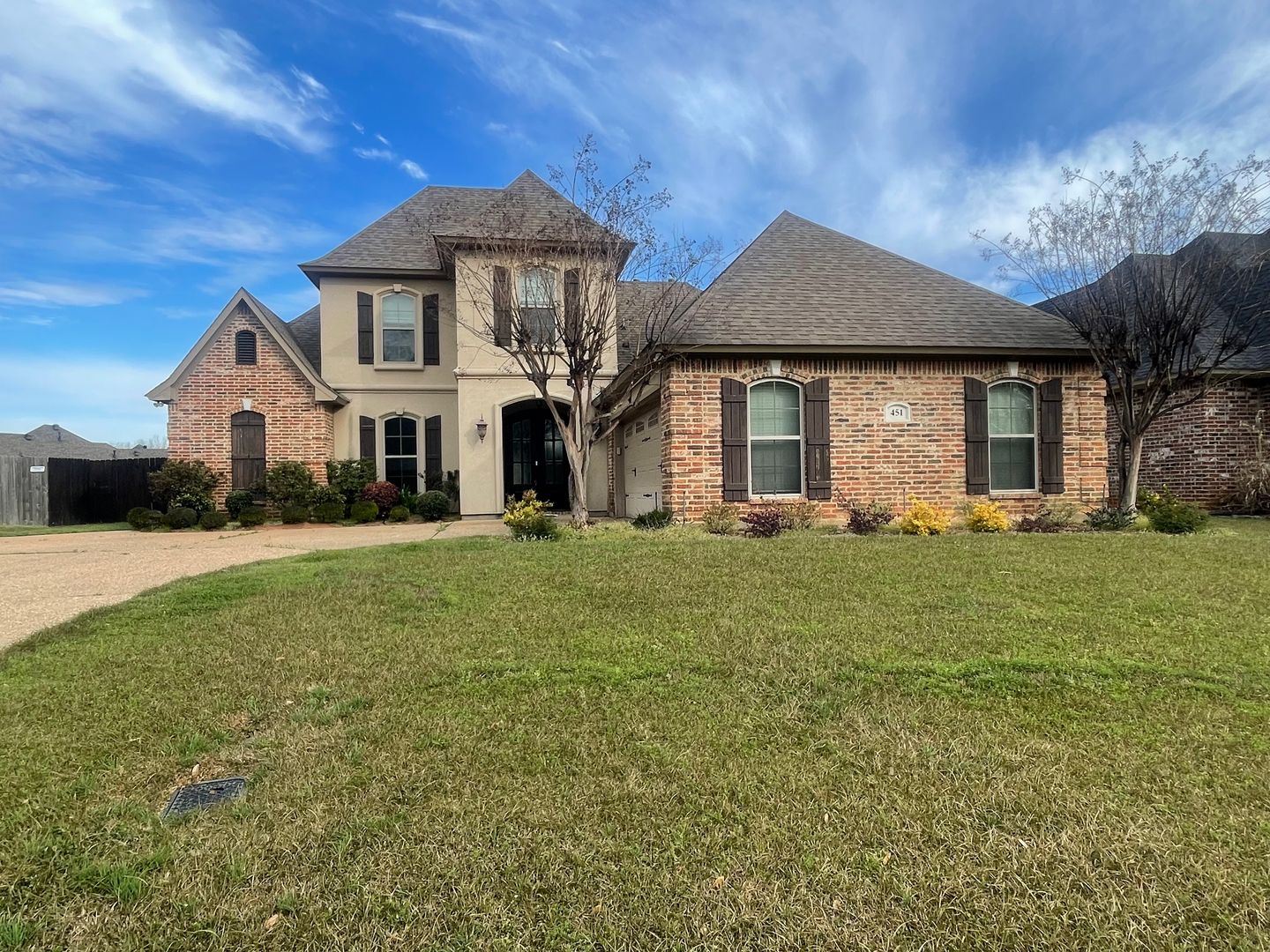 Bossier City House: 451 Long Acre Drive