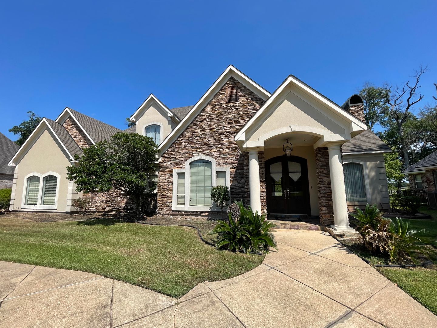 Bossier House: 125 Stonebridge Boulevard