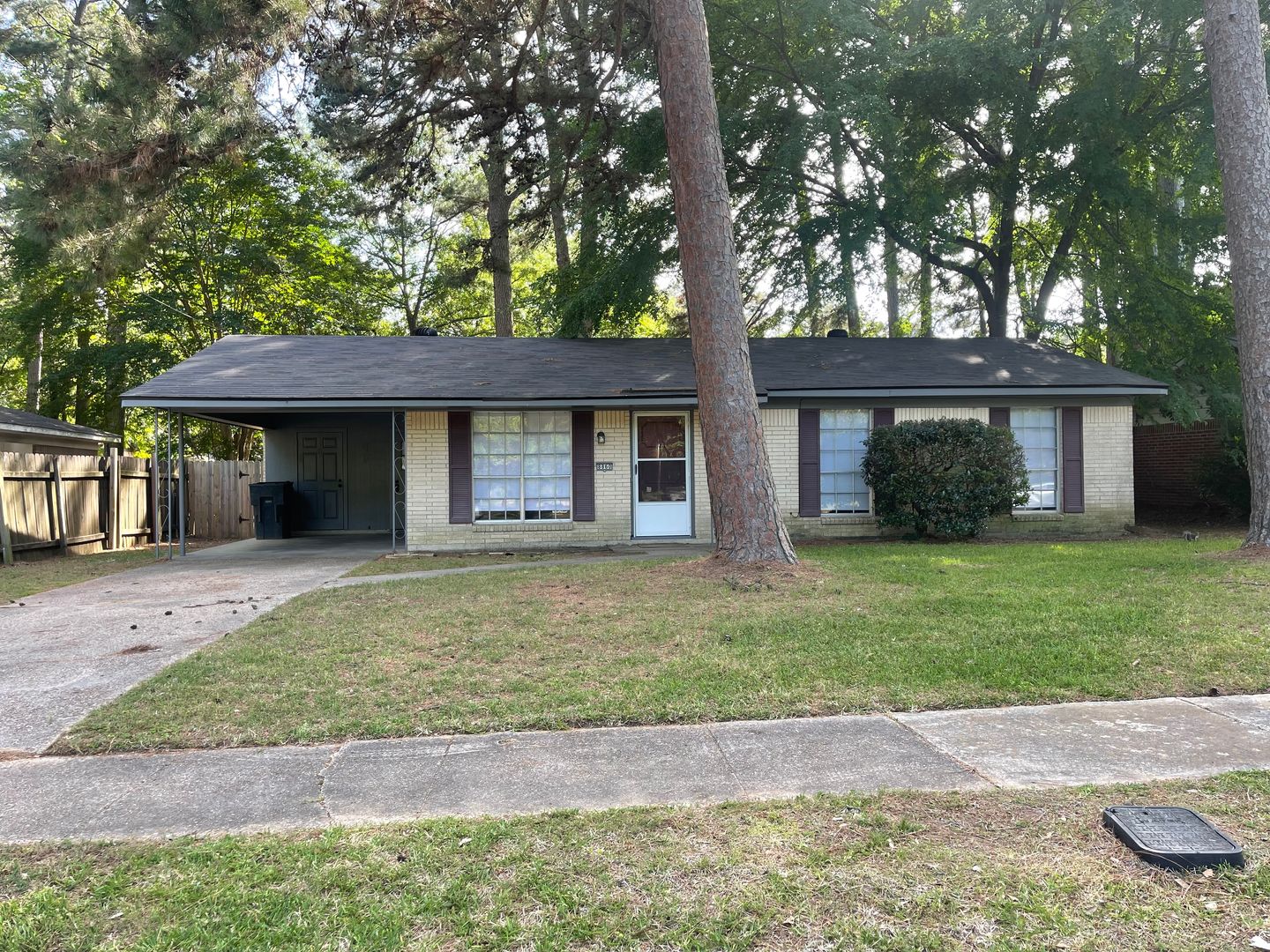 Shreveport House: 8860 Bernay Drive