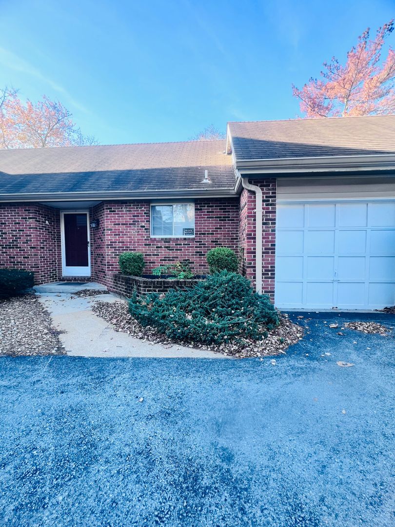 Florissant Condo: 3707 Candlewyck Club Dr