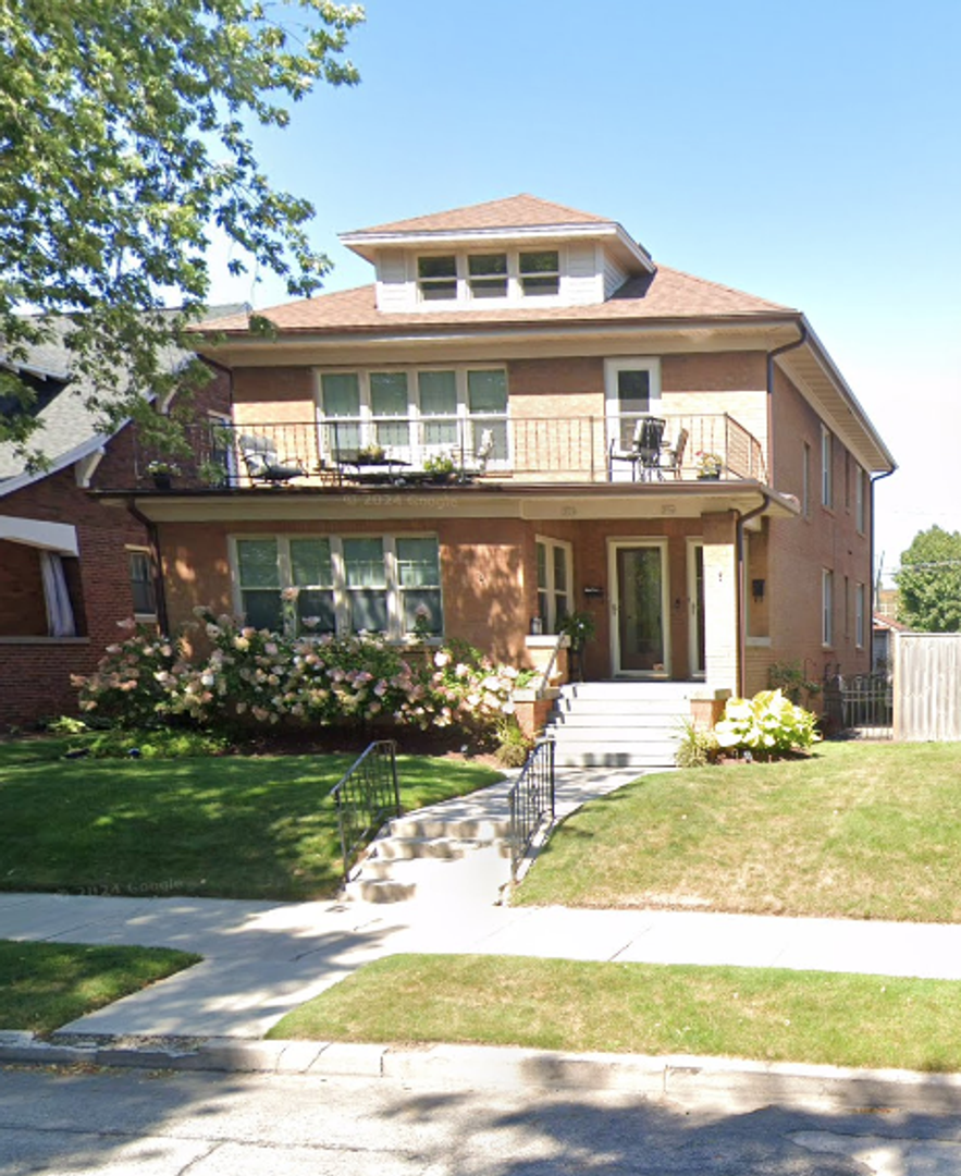 Sheboygan Apartment: 306-308 Park Ave
