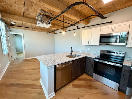 17 Hermon Street - 401 – photo 1