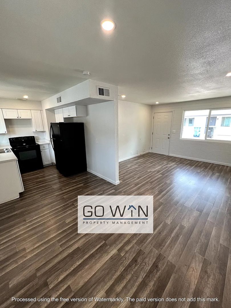 Phoenix Apartment: 1015 N 28th Street