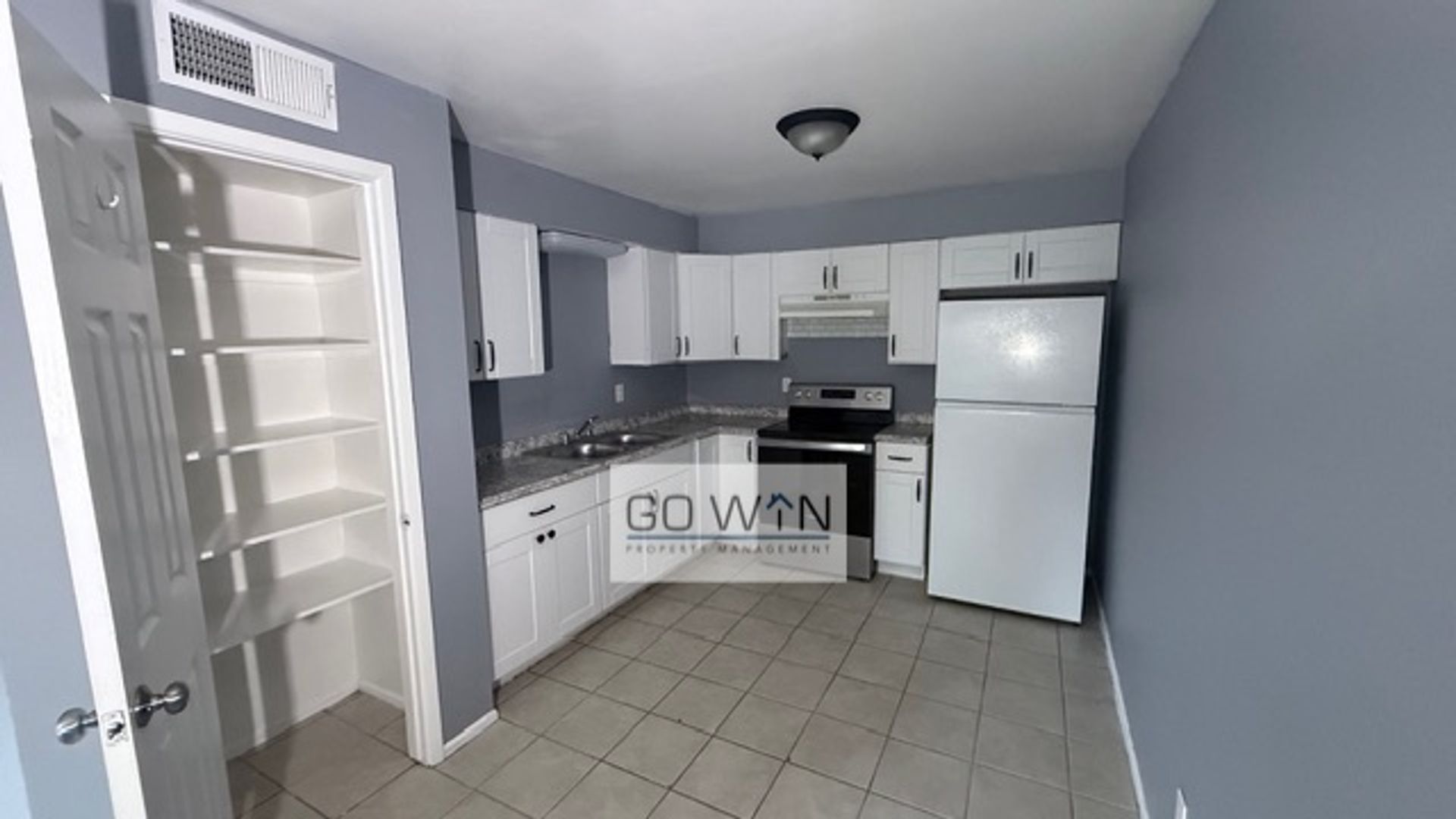 Mesa Apartment: 36 E Ingram St