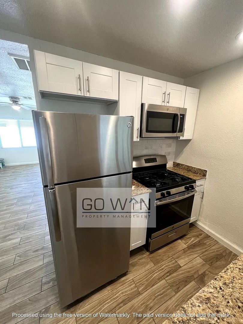 Phoenix Apartment: 825 North 10th Avenue