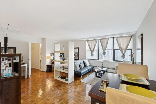 1 MONTH FREE! Studio Apartment Near Temple - $1025 – photo 1