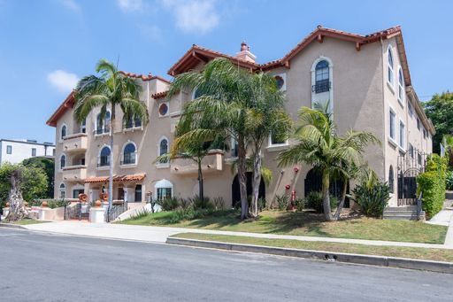 Move In Ready! *$2000 OFF 1ST MONTH* Top Fl, Huge 3 Bedroom 3 Bath: Washer/Dryer, Gas Fireplace, Stainless Steel Appliances, Central A/C & Heat & Private Balcony! – photo 1