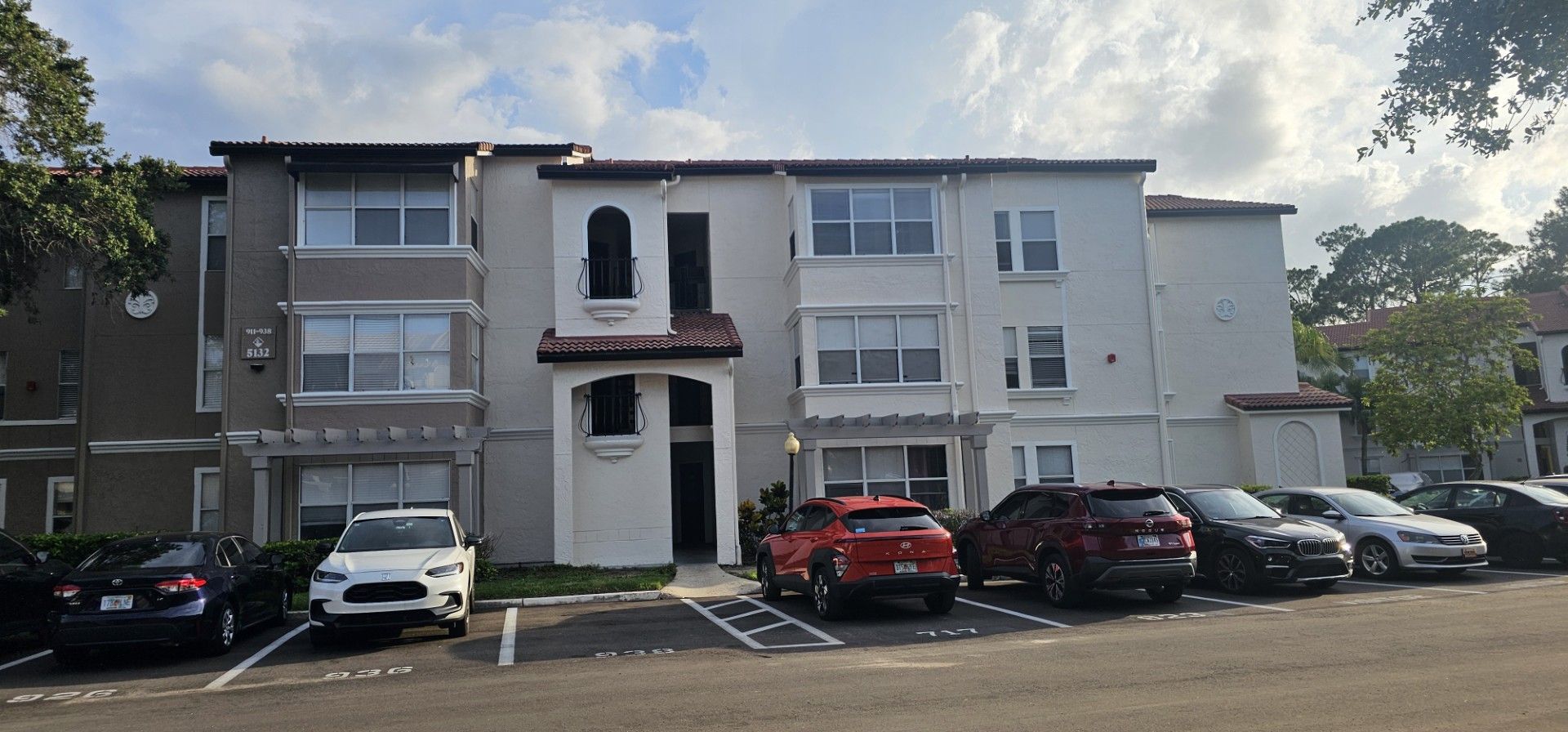 Orlando Apartment: 5132 Conroy Rd.