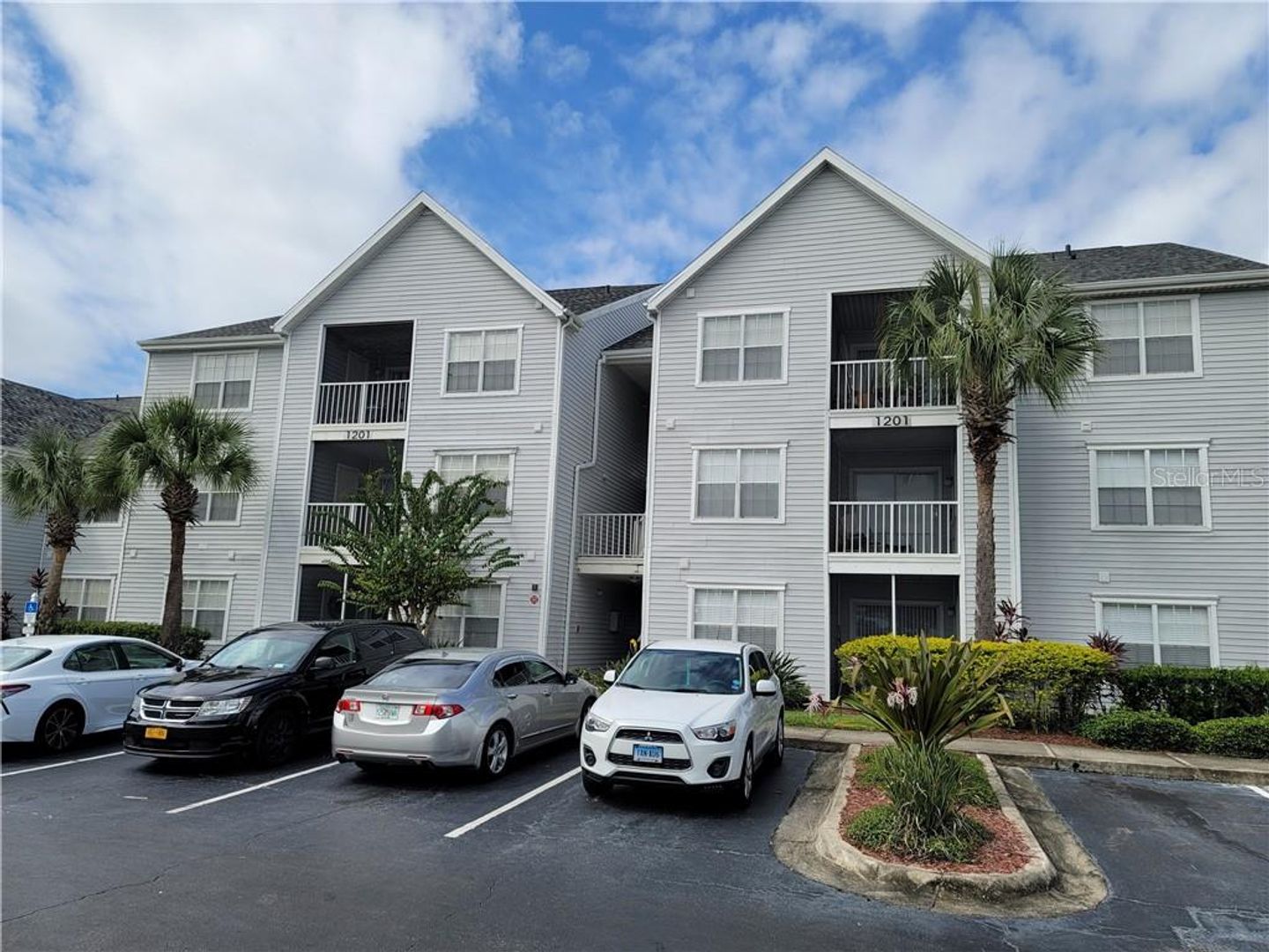 Kissimmee Apartment: 1201 BERMUDA LAKES LANE