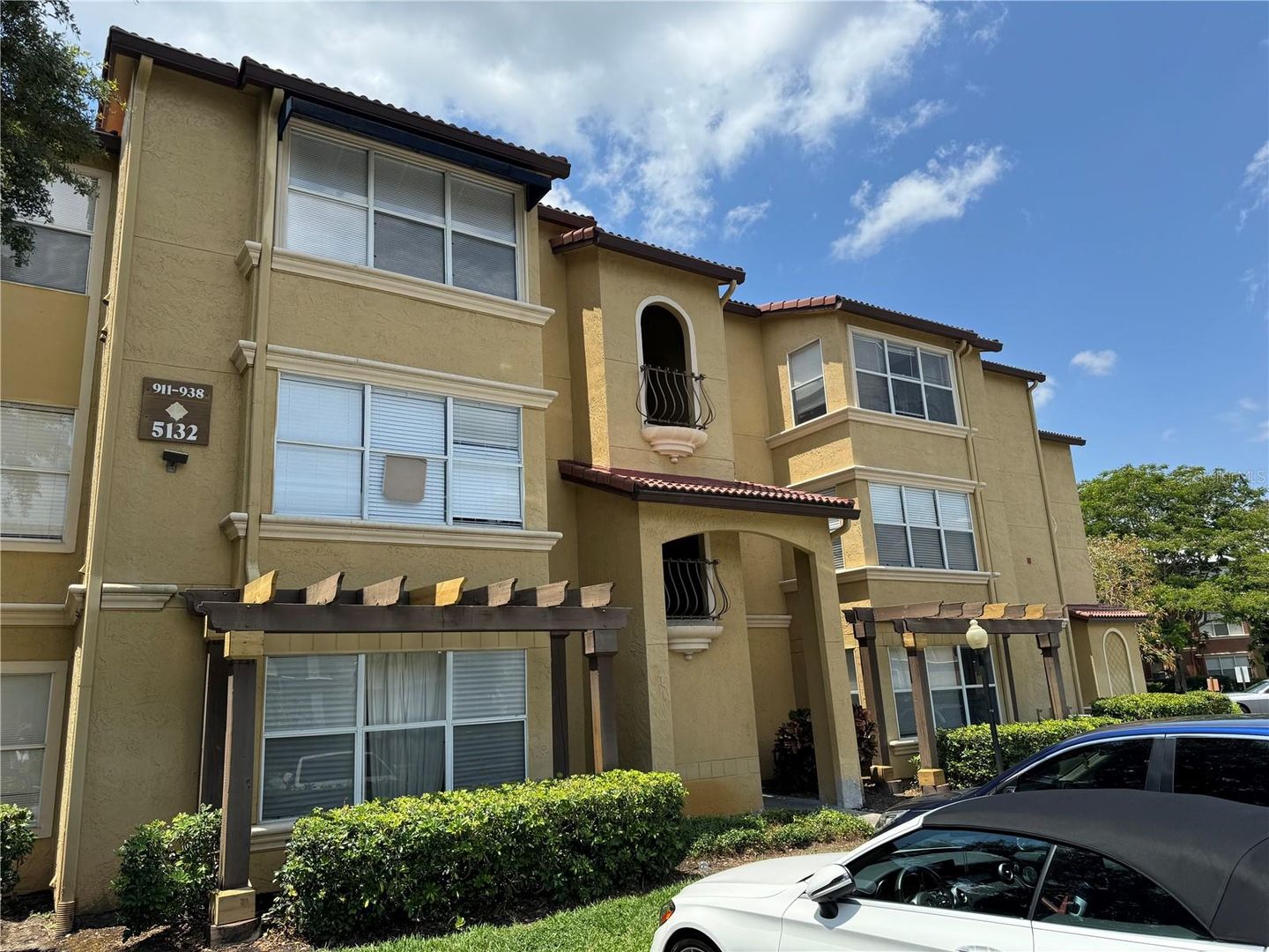 Orlando Apartment: 5132 Conroy Rd.