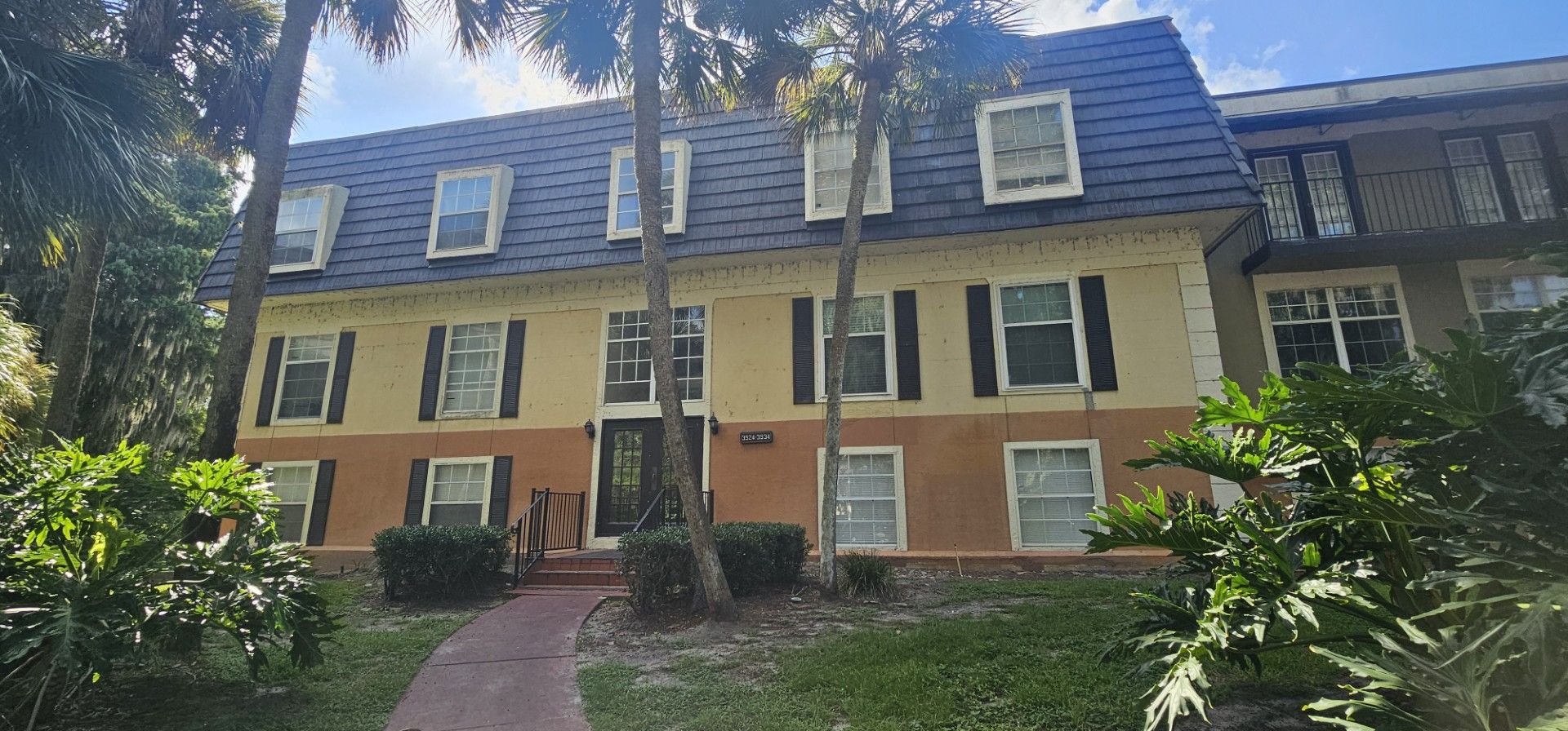 Orlando Apartment: 3934 B Versailles Dr.