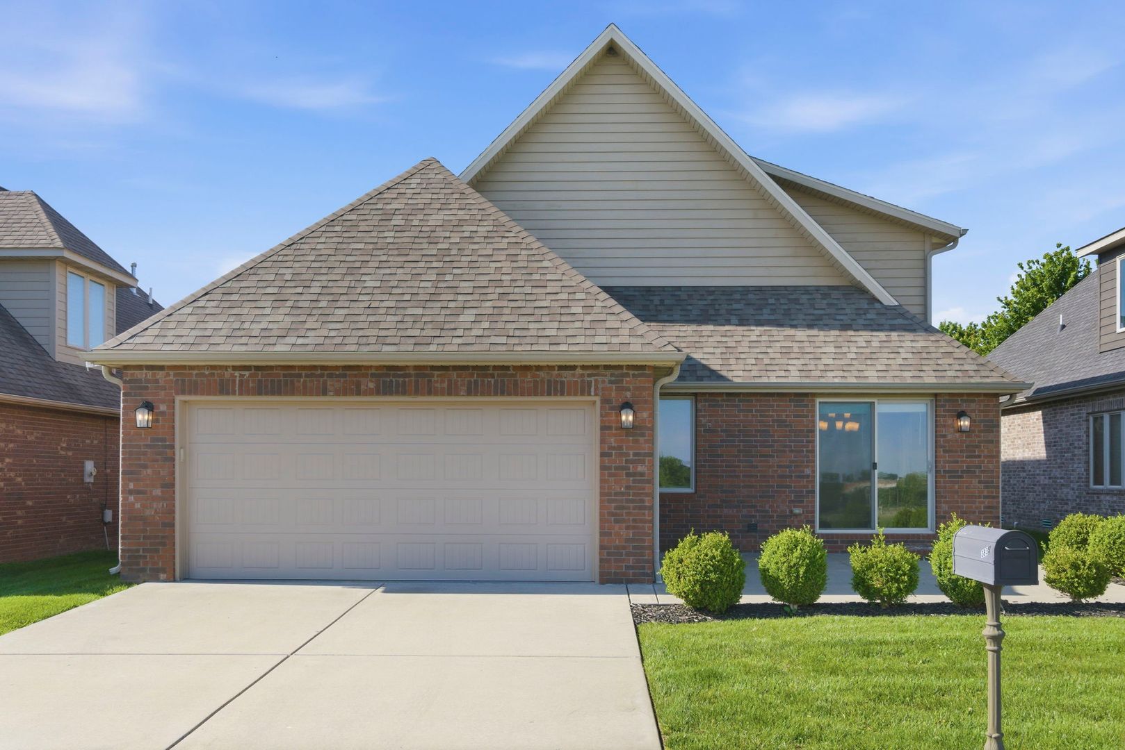 Springfield House: 3835 E Brookdale Terrace
