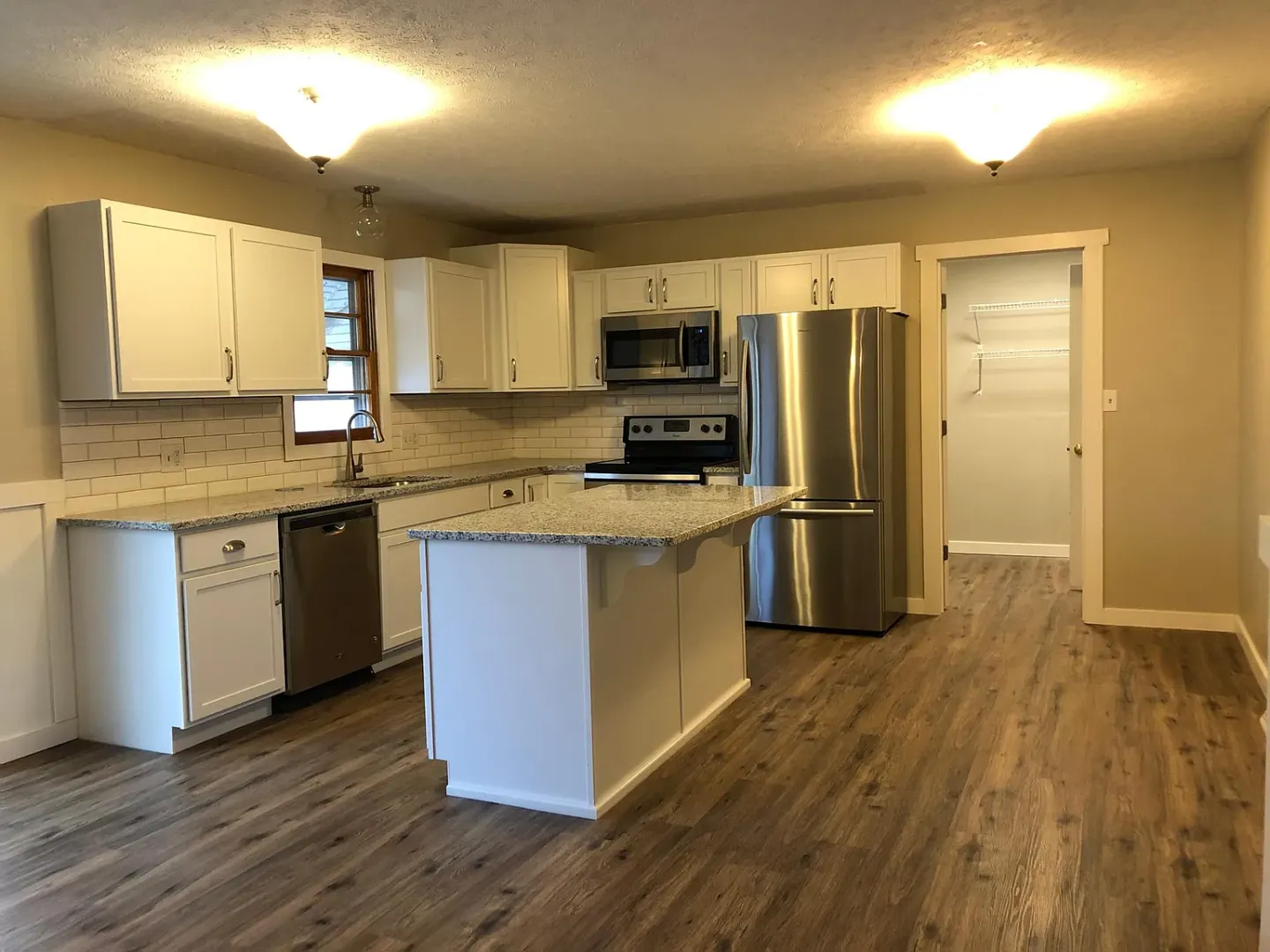 Springfield House: 2345 S Hampton Ave
