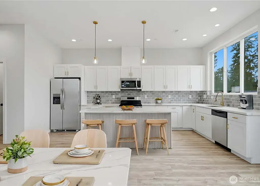 Beautiful 3 Bed, 3 Bath Home! – photo 1
