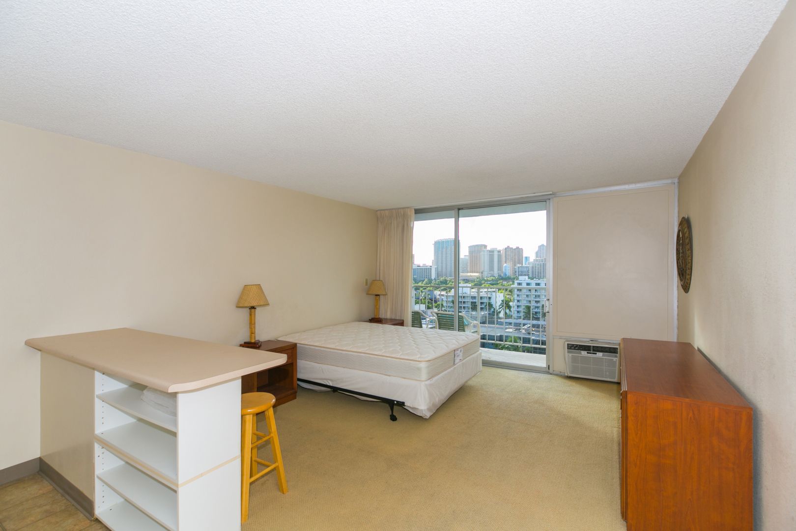 Honolulu Condo: 364 Seaside Ave. #1310