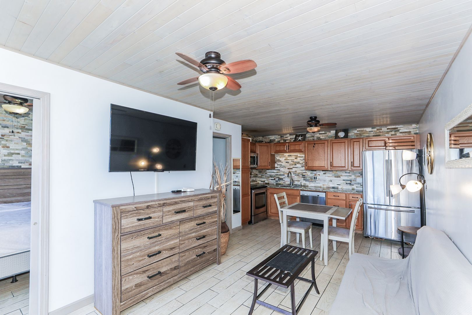 Honolulu Condo: 2240 Kuhio Ave. Unit 2006