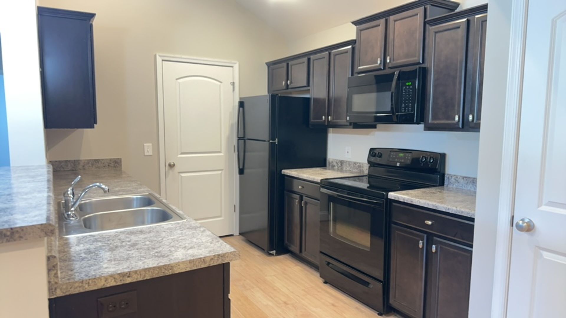 Forest Apartment: 1061 Spring Creek Dr