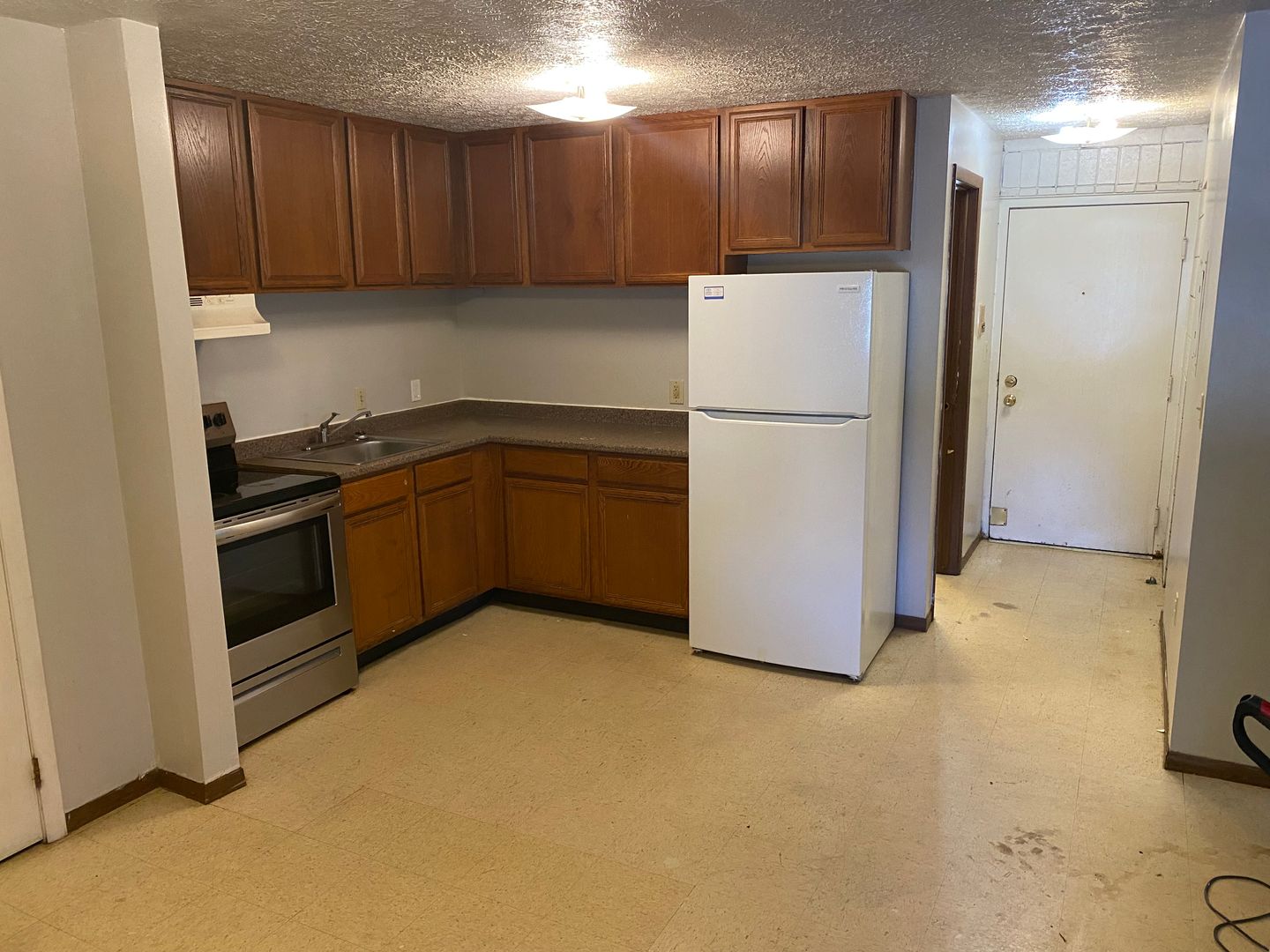 Akron Apartment: 195 Wheeler Street