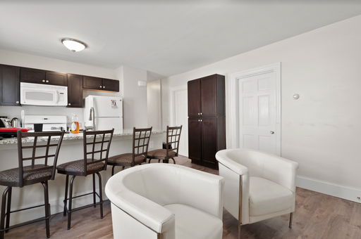 Newly Renovated 3 Bedroom/1 Bathroom in Fox Point! – photo 1