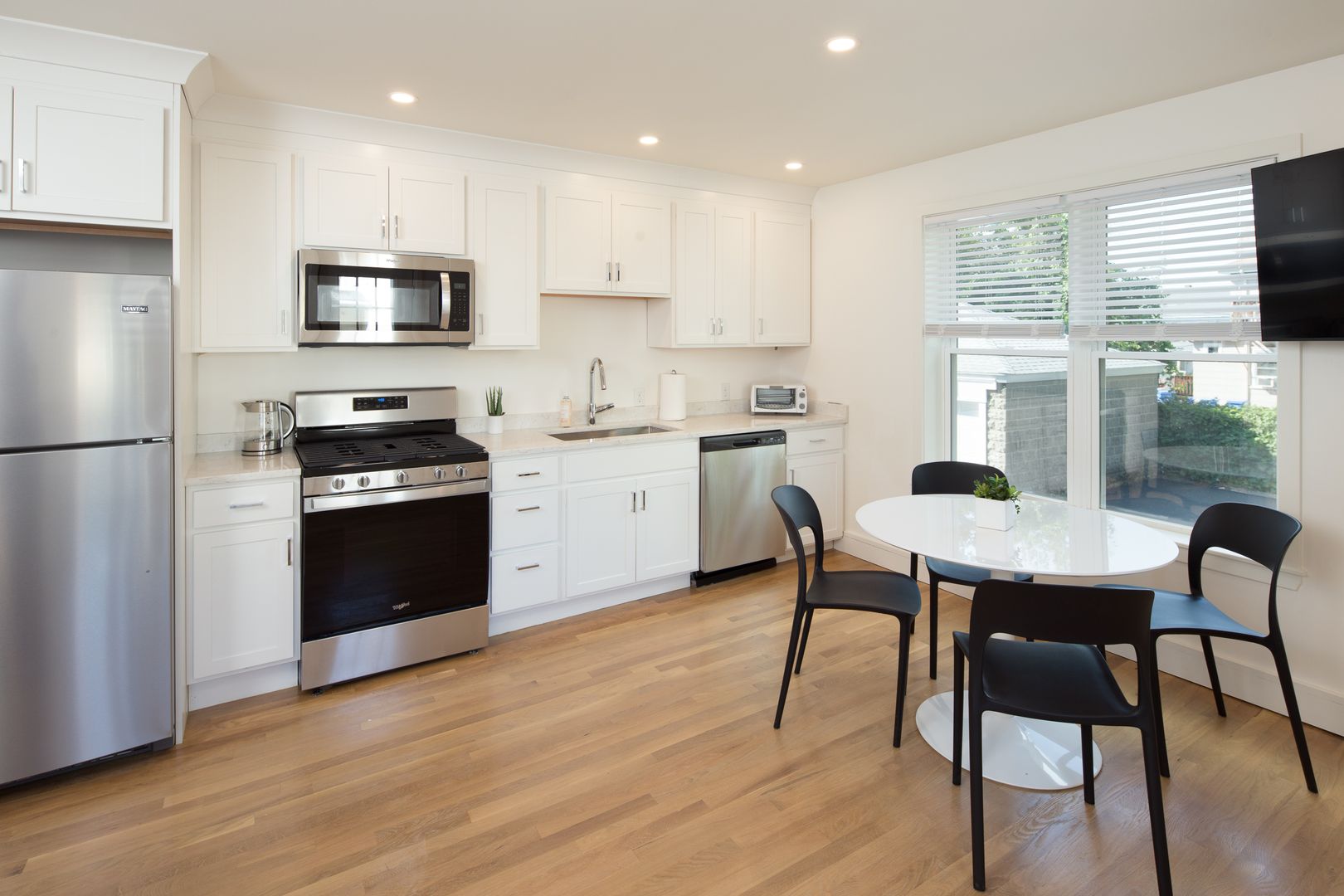 Waltham Apartment: 92 Brown Street