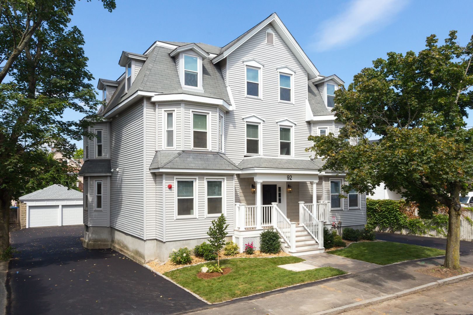 Waltham Apartment: 92 Brown Street