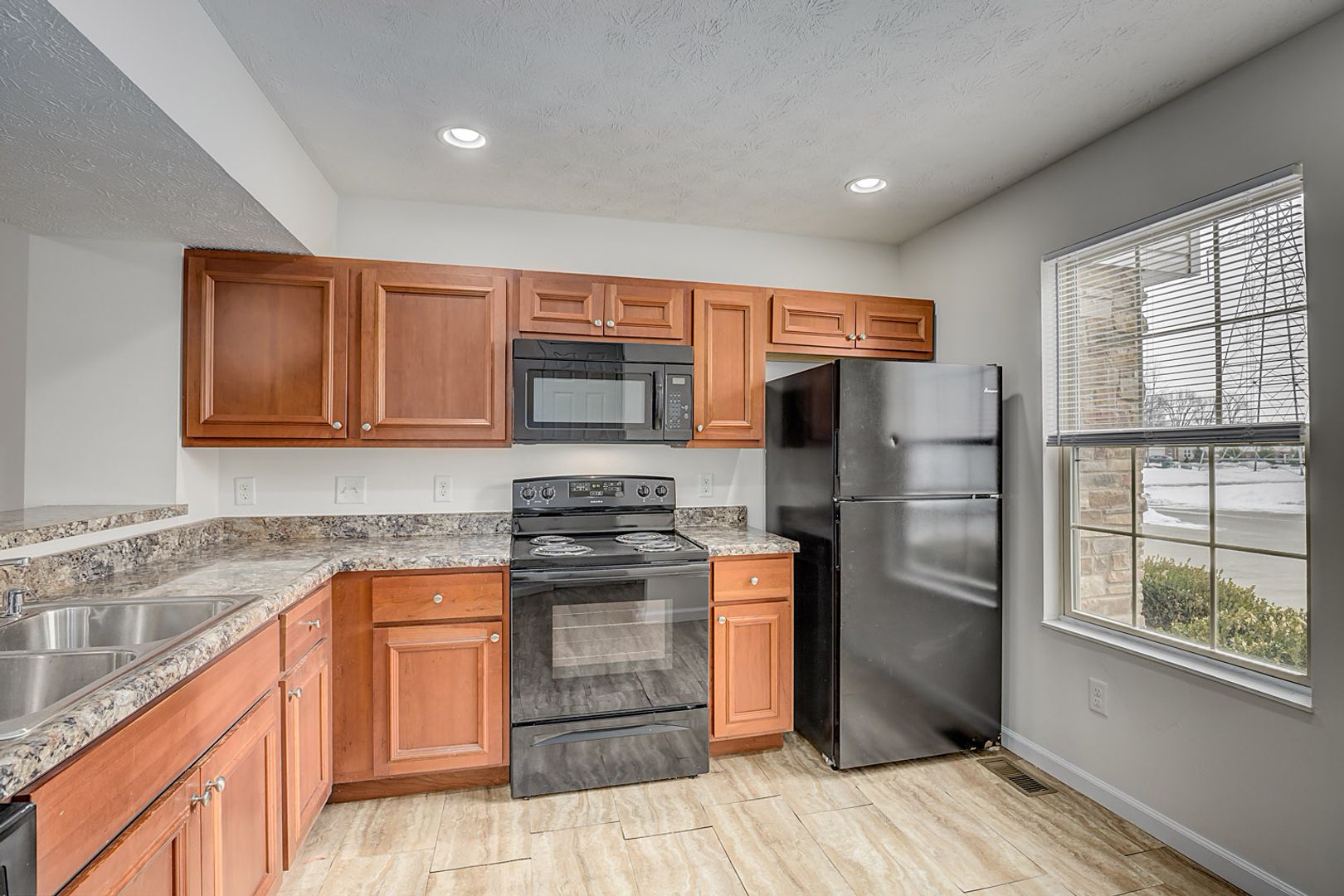 Loveland Apartment: 1600 Athens DR