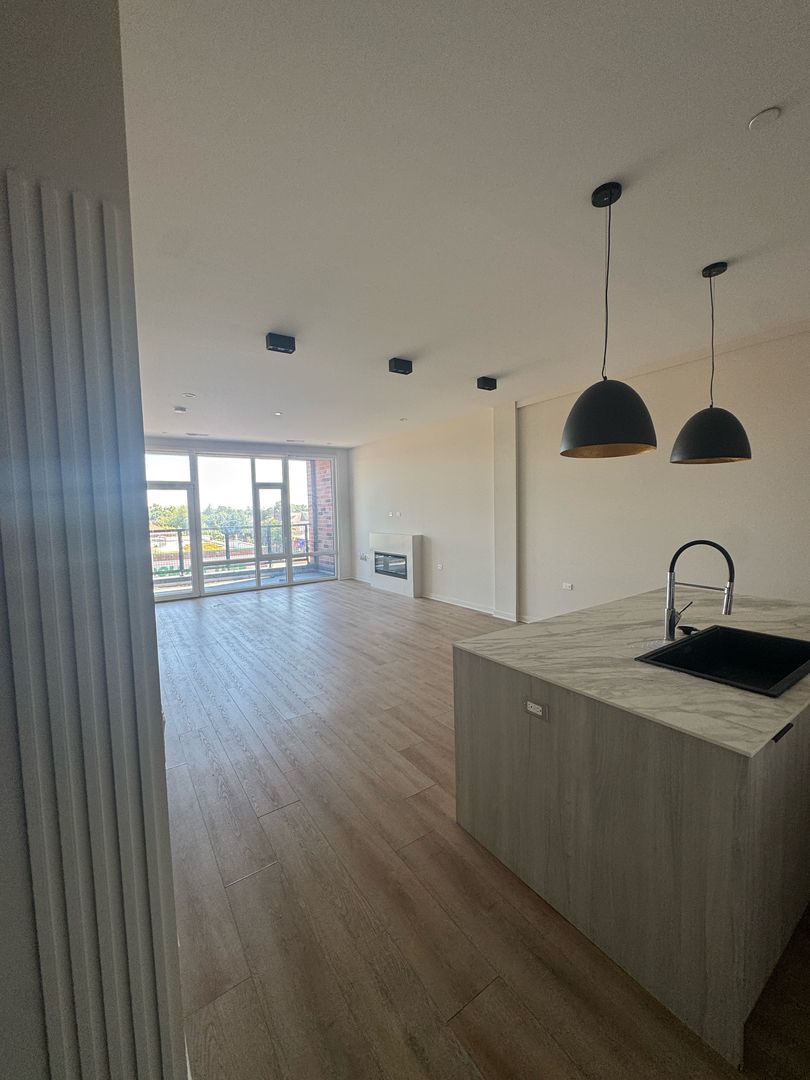 Chicago Apartment: 3207 N Narragansett Ave /  6340 W Belmont Ave