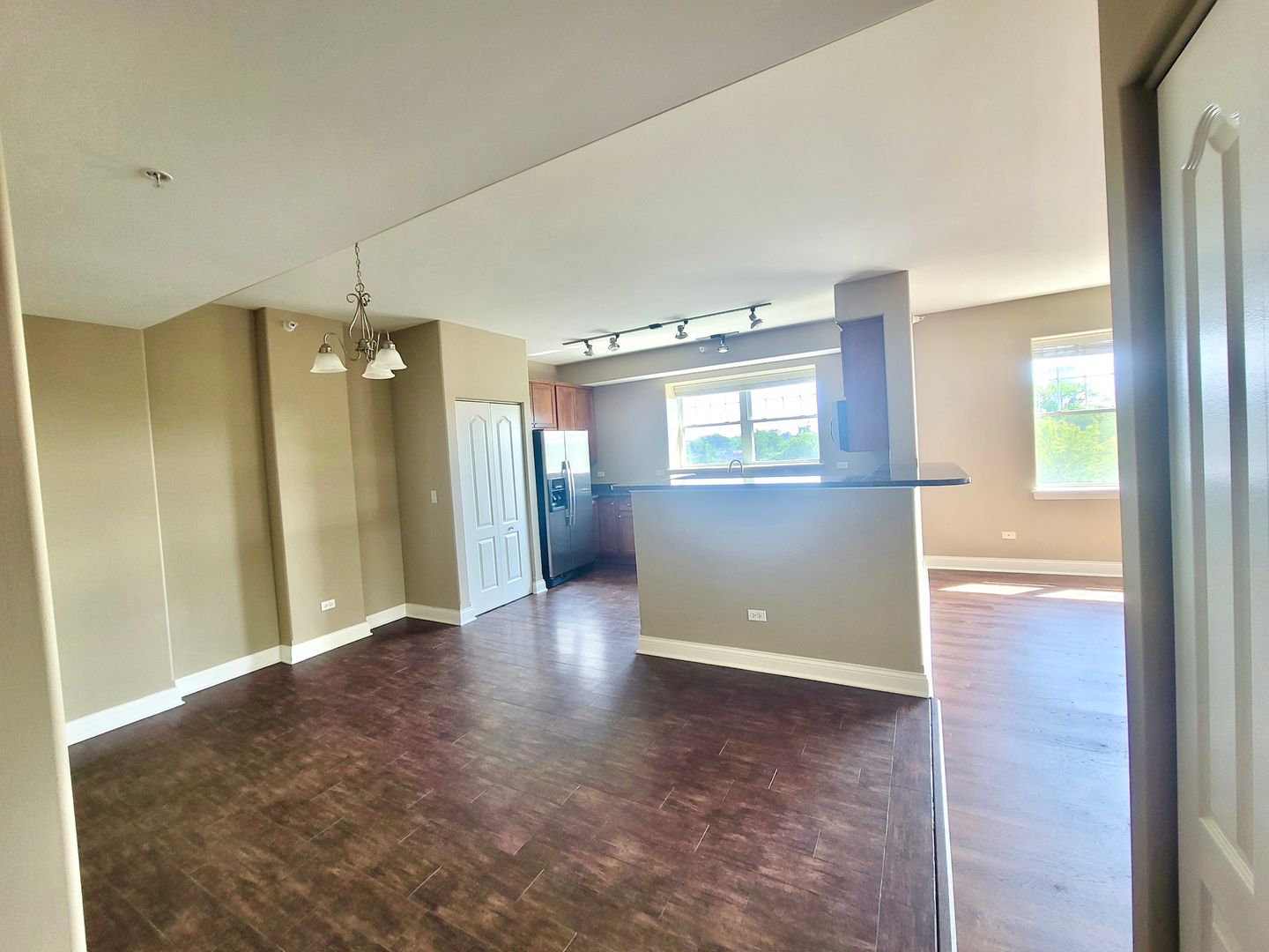 Itasca Apartment: 2 Itasca Pl