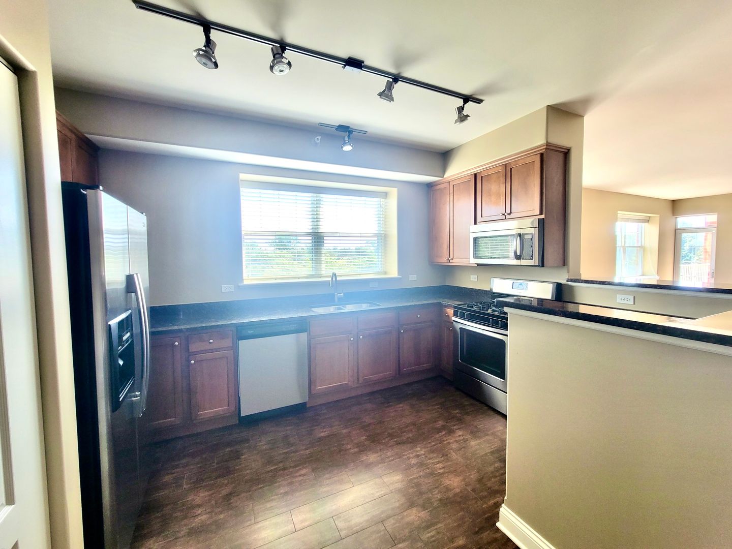 Itasca Apartment: 2 Itasca Pl