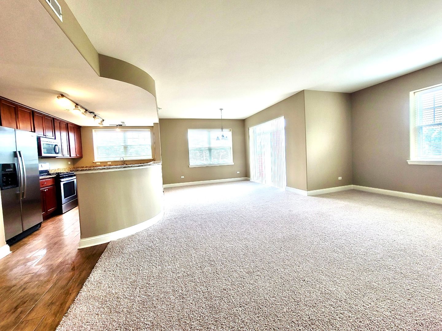 Itasca Apartment: 2 Itasca Pl