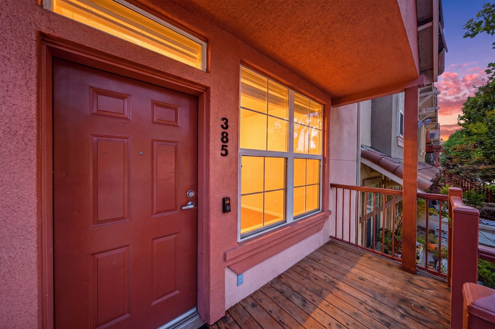 385 Race St. 2 of 12