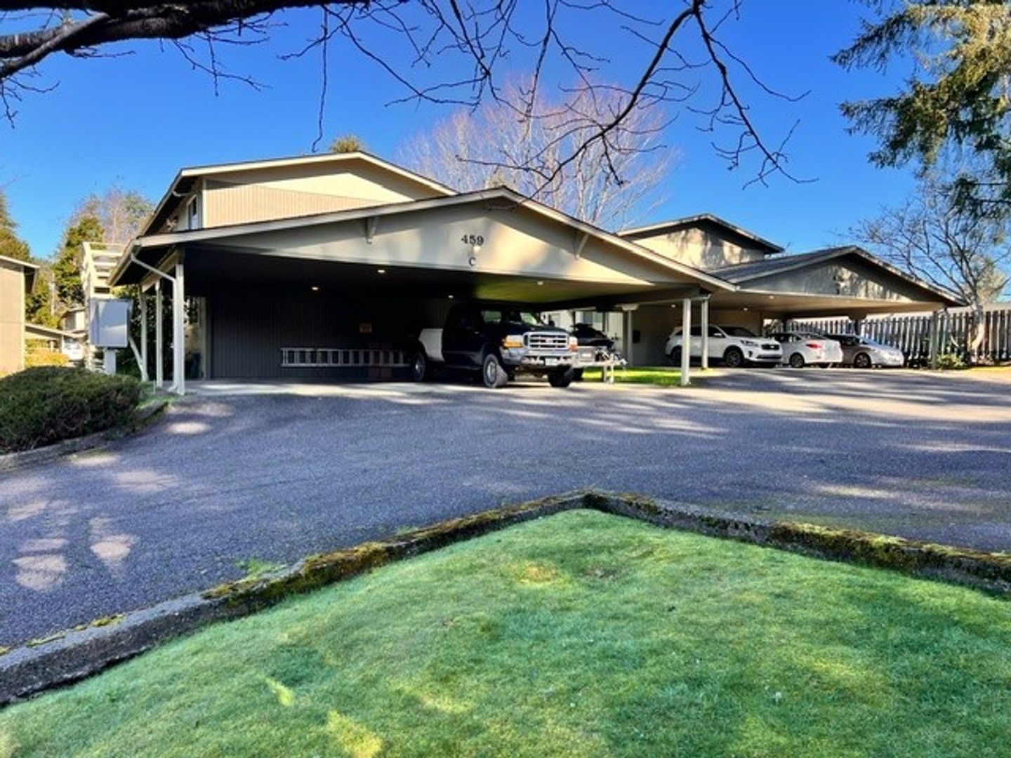 Reedsport Apartment: 401 Ranch Road